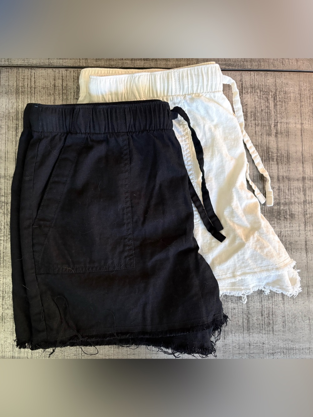 a.n.a Women’s Black and White Drawstring Shorts Set